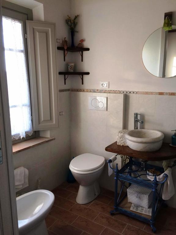 La Casina Delle Rondini Vendégház Corsanico-Bargecchia Kültér fotó