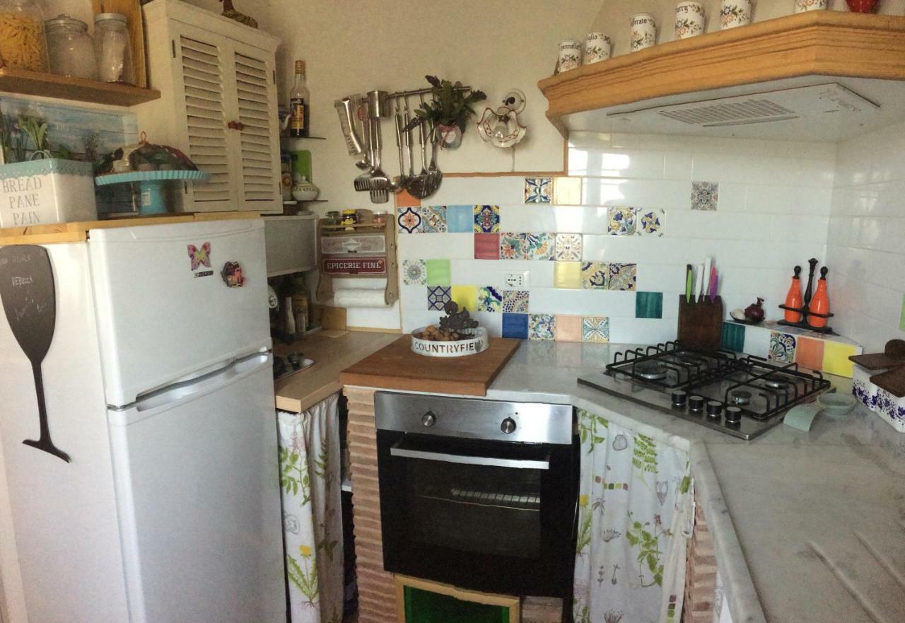 La Casina Delle Rondini Vendégház Corsanico-Bargecchia Kültér fotó
